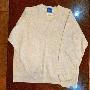 Vintage Rare blank Disney Pooh LS sweatshirt. Heathered grey. Size M/L Unisex